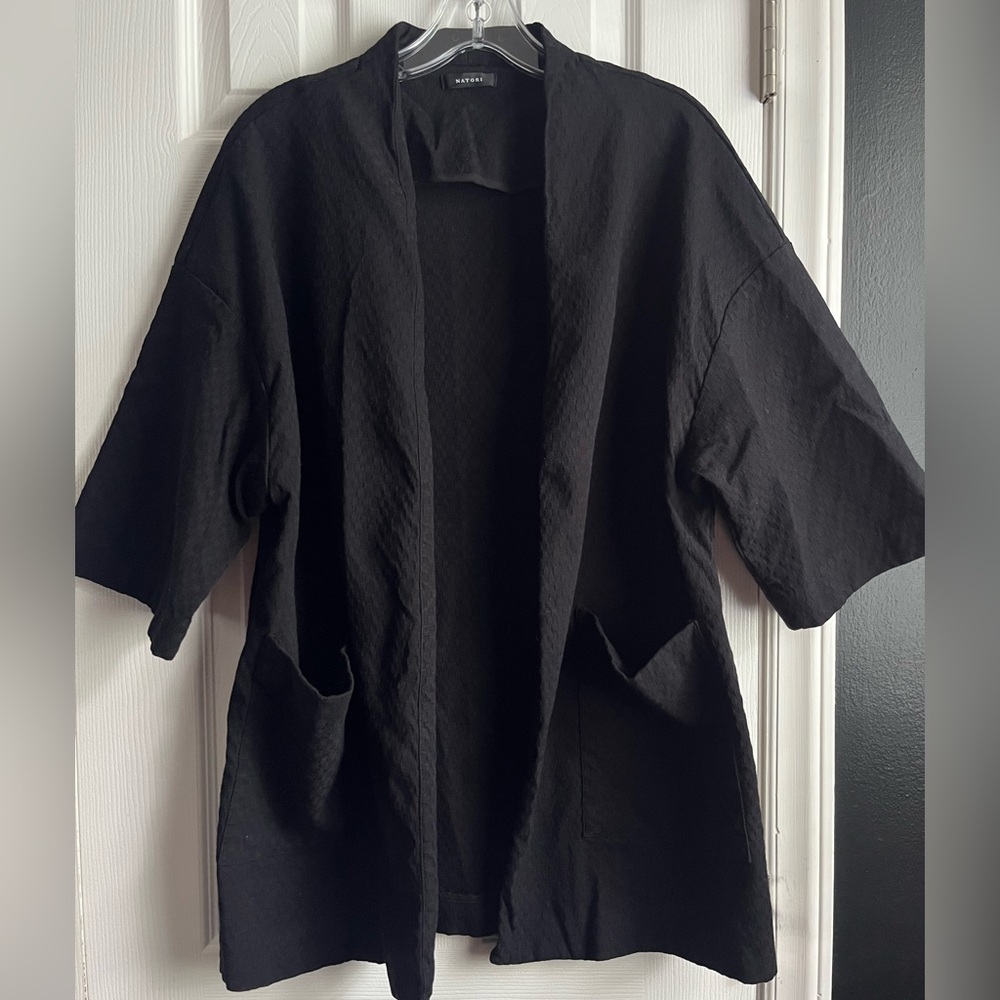 Natori Black Cape Kimono Style Jacket Medium
